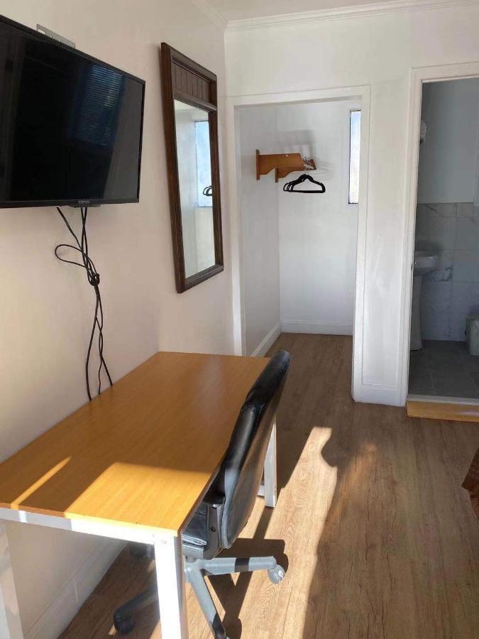 Village Motel 엘렌빌 외부 사진
