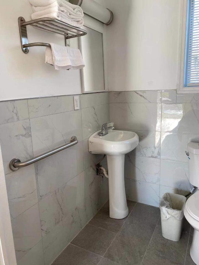 Village Motel 엘렌빌 외부 사진