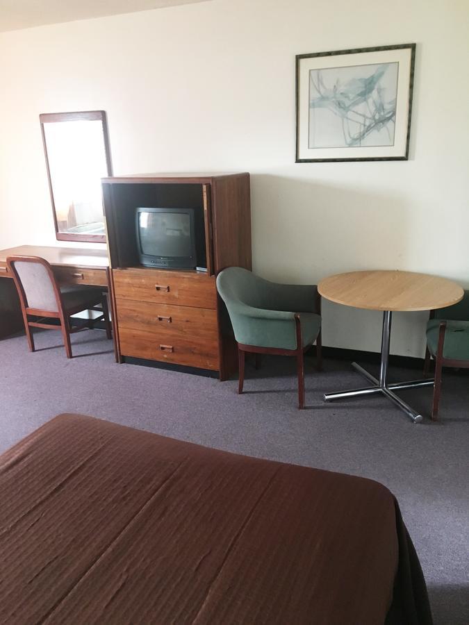 Village Motel 엘렌빌 외부 사진